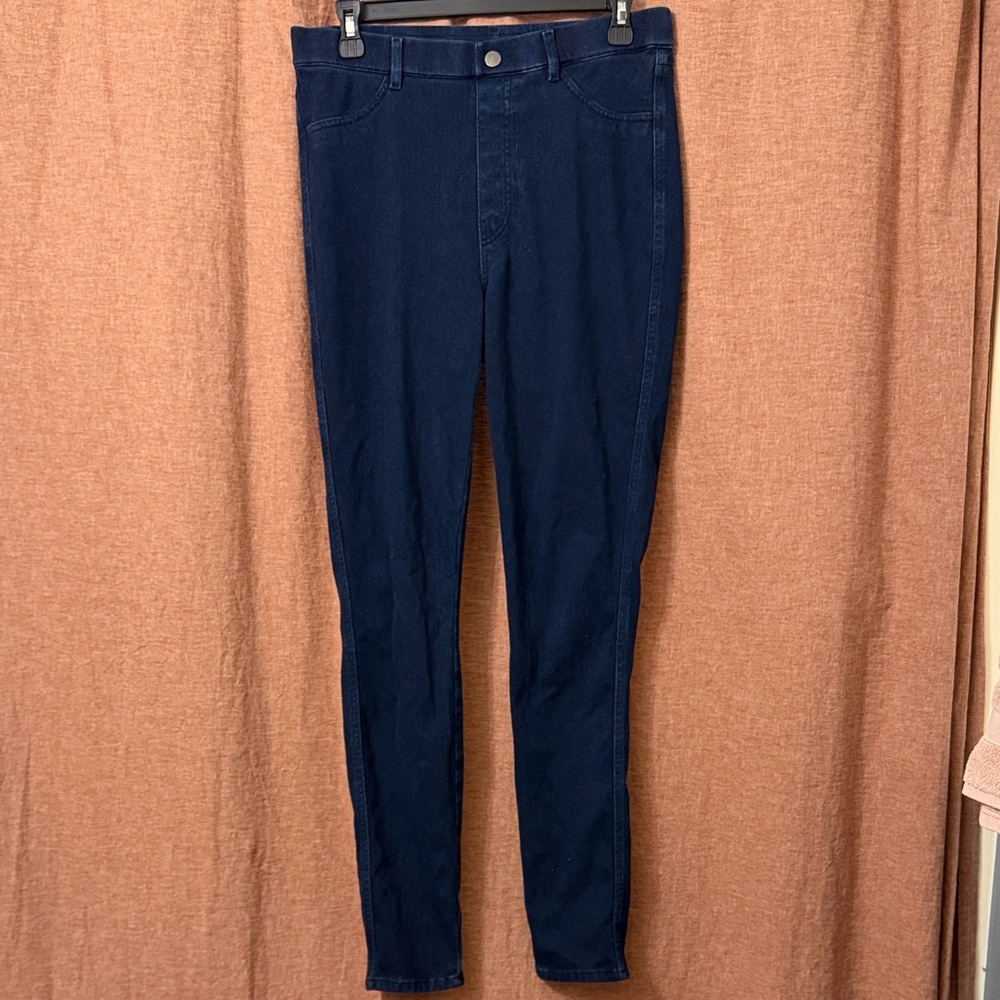 Uniqlo HEATTECH Jeans - Picture 2 of 4